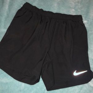 Men’s Nike short athletic shorts